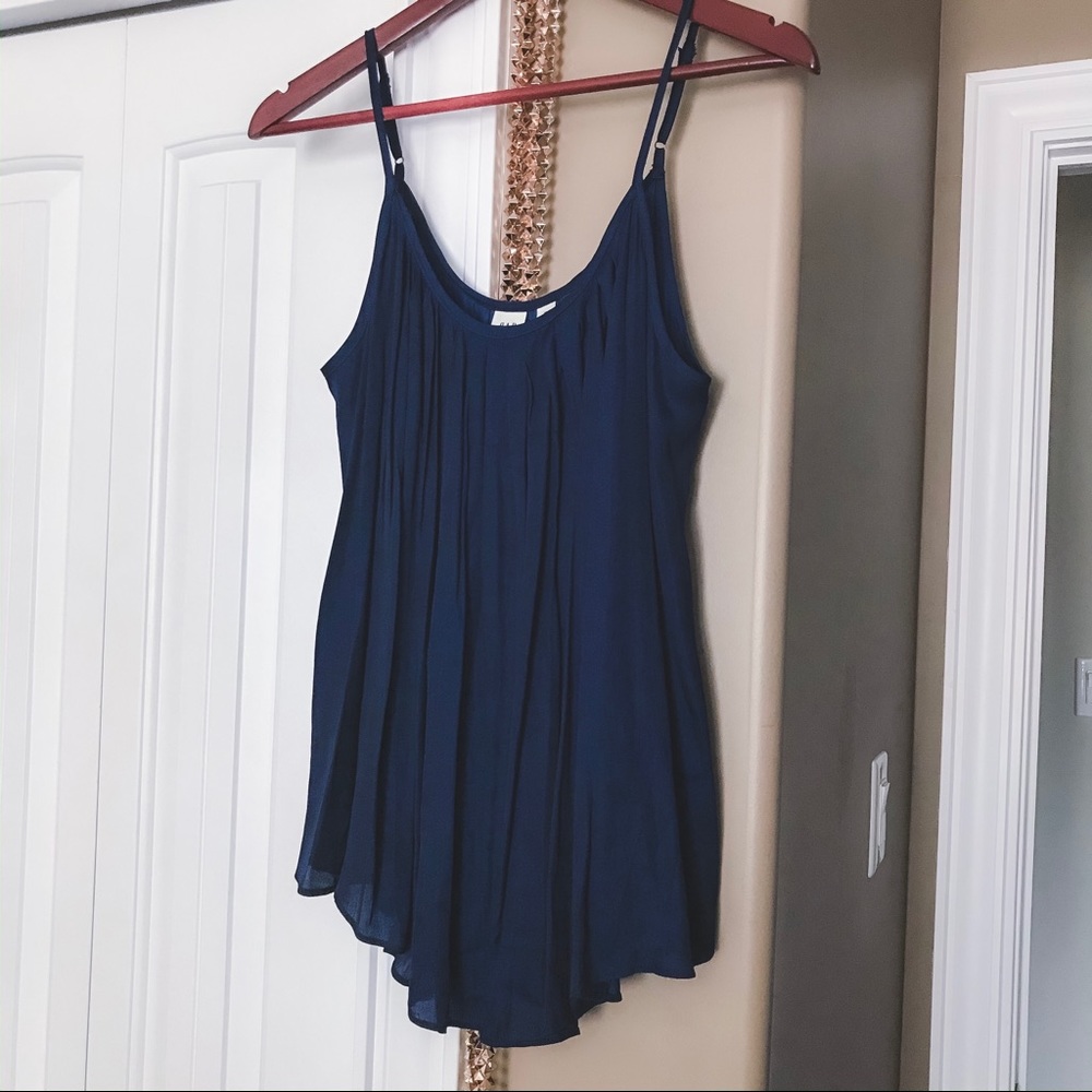 GAP - Flowy Sleeveless Blouse